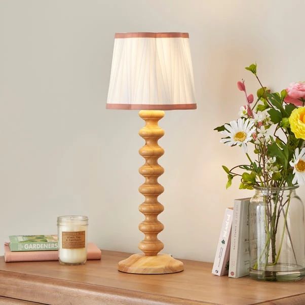Charming Pleated Lamp Shade - Image 4