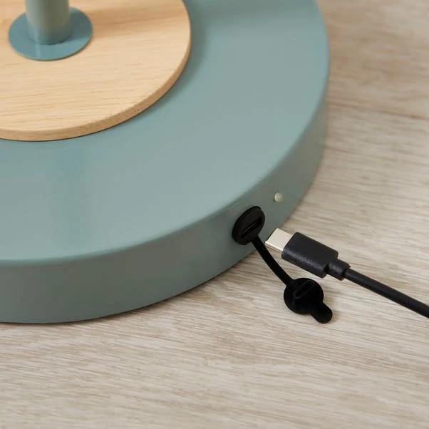 Remi Scalloped Rechargeable Metal Floor Lamp - Image 4