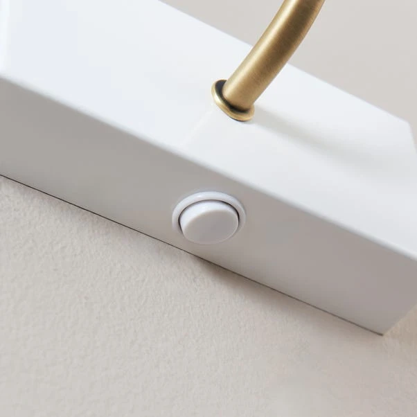 Remi Scalloped Adjustable Picture Wall Light - Image 4